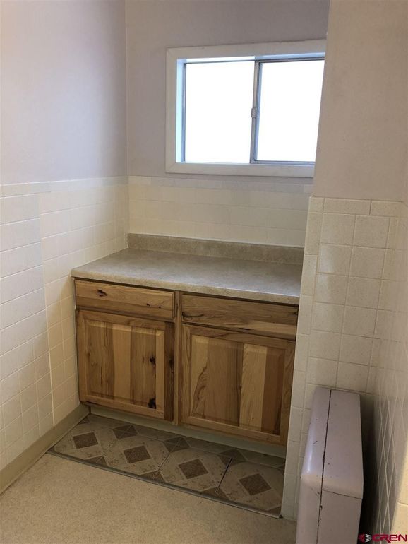 Bathroom of 441 S 7th Street, Montrose